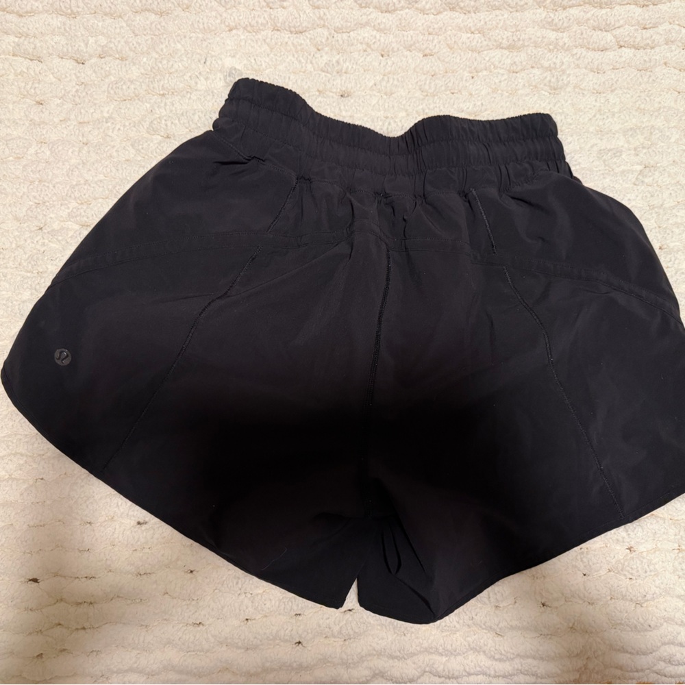 Lululemon Hotty Hot Lined Shorts- 4 Inch